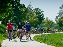 Cyklisté mají svého průvodce po Labské stezce