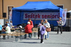 Kraj rozdá ceny sociálních služeb při svátku seniorů