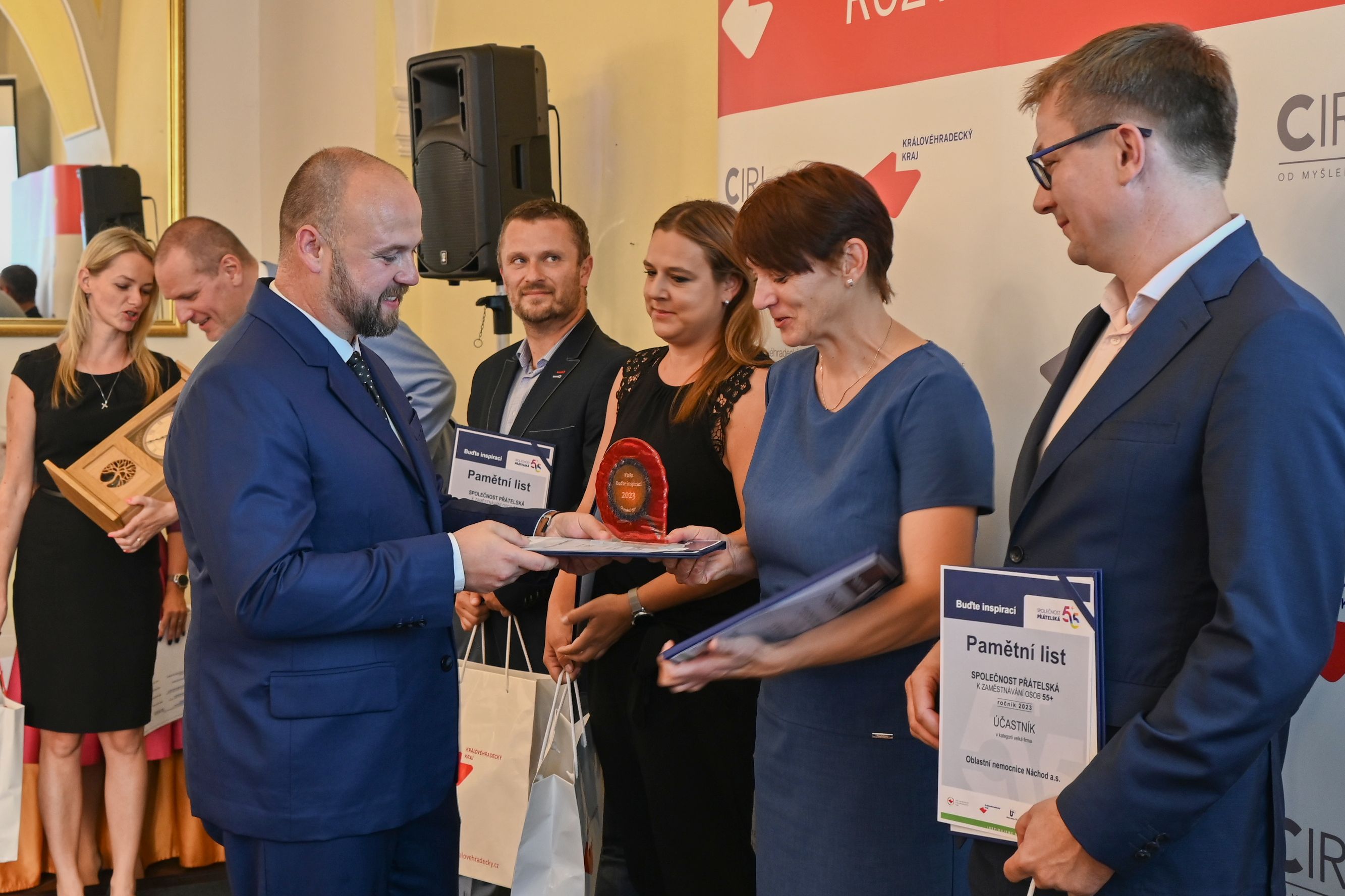 Kraj ocenil zaměstnavatele, kteří zohledňují potřeby starších zaměstnanců 