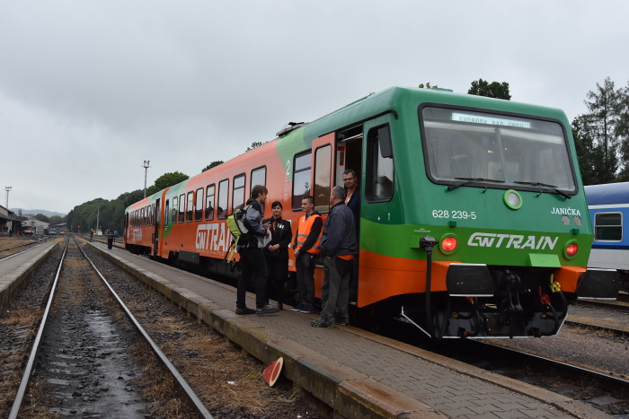 Budoucnost železnice v kraji? Elektrizované páteřní tratě a zrychlené spoje