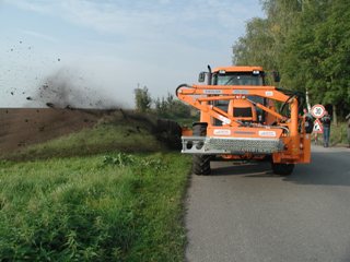 Krajští silničáři se zapojili do projektu veřejně prospěšných prací. Vytvořili 10 nových pracovních míst