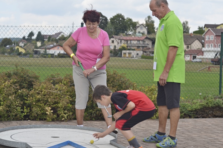 Hod paličkou či skok do dálky, tak vypadala Olympiáda pro starší a dříve narozené 