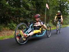 Odstartoval jeden z největších sportovně-integračních projektů současnosti – Metrostav Handy Cyklo Maraton