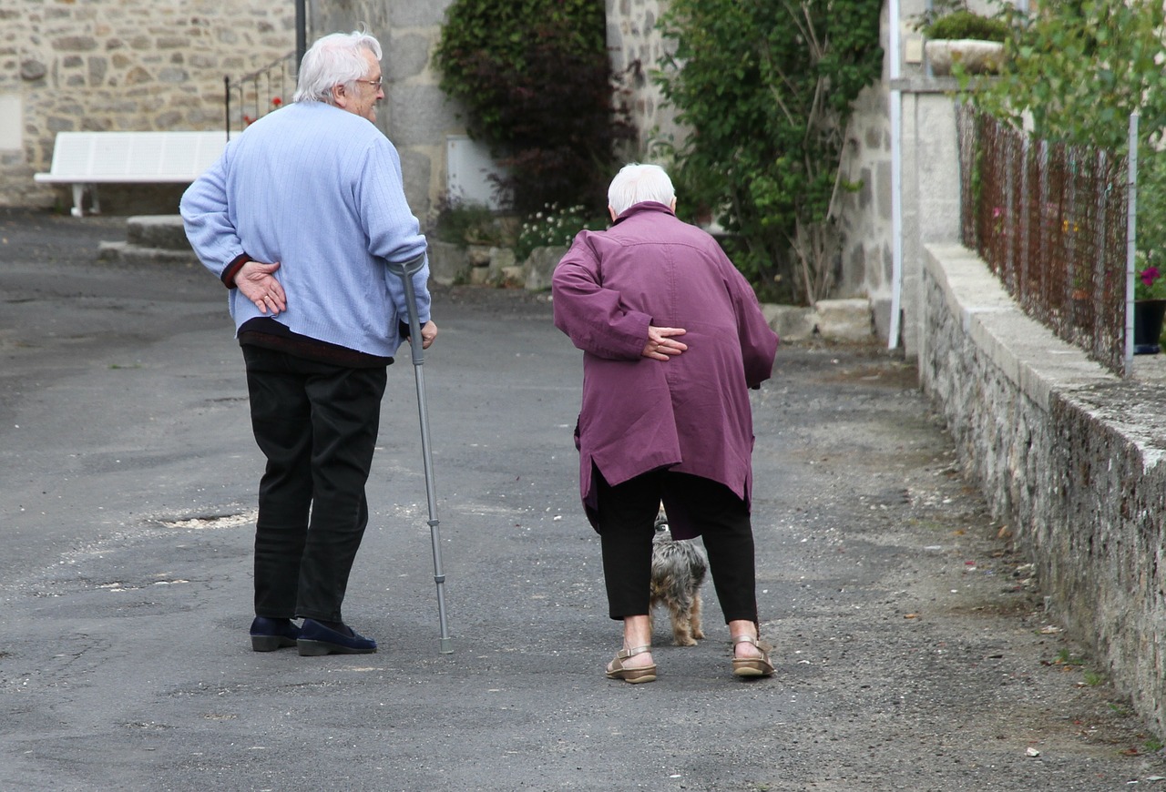 Královéhradecký kraj ubytuje všechny klienty Domova seniorů Metuj