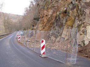 V Krkonoších se proti sesuvům zabezpečí další skalní svahy 