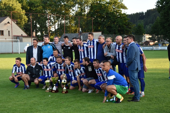 Zápas se vším všudy. Náchod vybojoval titul v krajském poháru hejtmana Královehradeckého kraje.