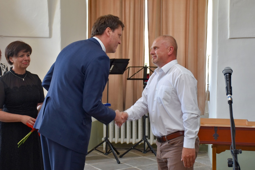 Předání plaket Péče o válečné hroby 2022